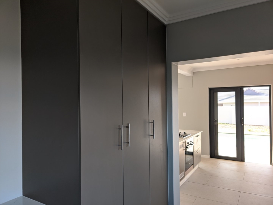 4 Bedroom Property for Sale in Kidds Beach Eastern Cape